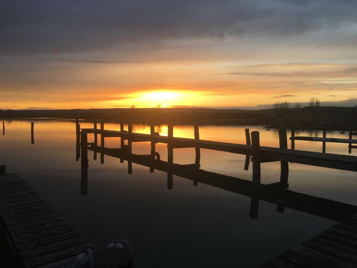 Seevilla Matilda direkt am Ufer Jois Exteriör bild